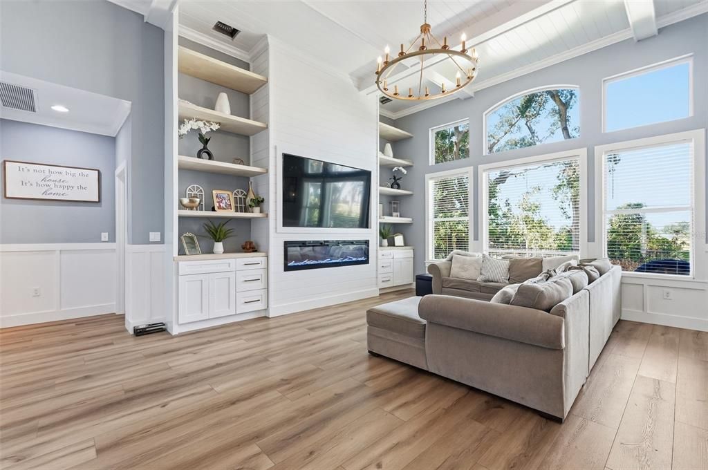 En Venta: $714,900 (5 camas, 3 baños, 3083 Pies cuadrados)