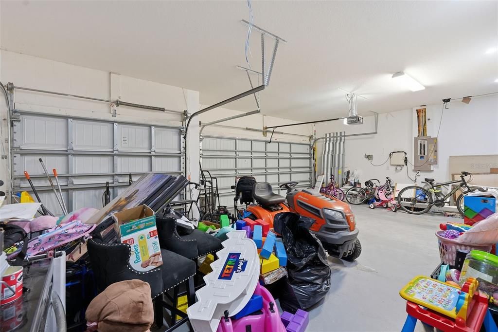 En Venta: $714,900 (5 camas, 3 baños, 3083 Pies cuadrados)