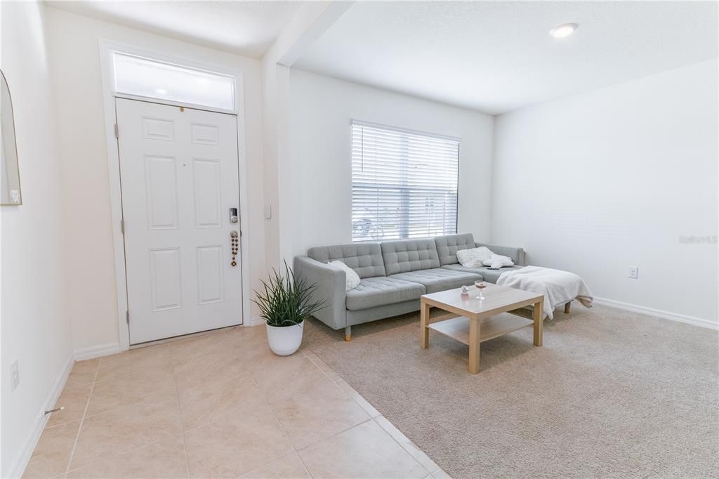 В аренду: $2,900 (4 спален, 2 ванн, 2410 Квадратных фут)