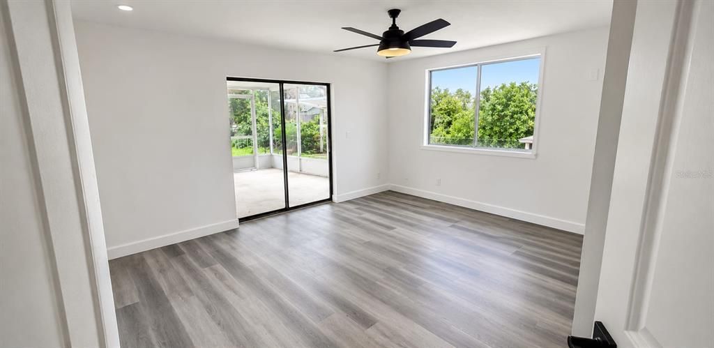 For Sale: $630,000 (3 beds, 3 baths, 1561 Square Feet)