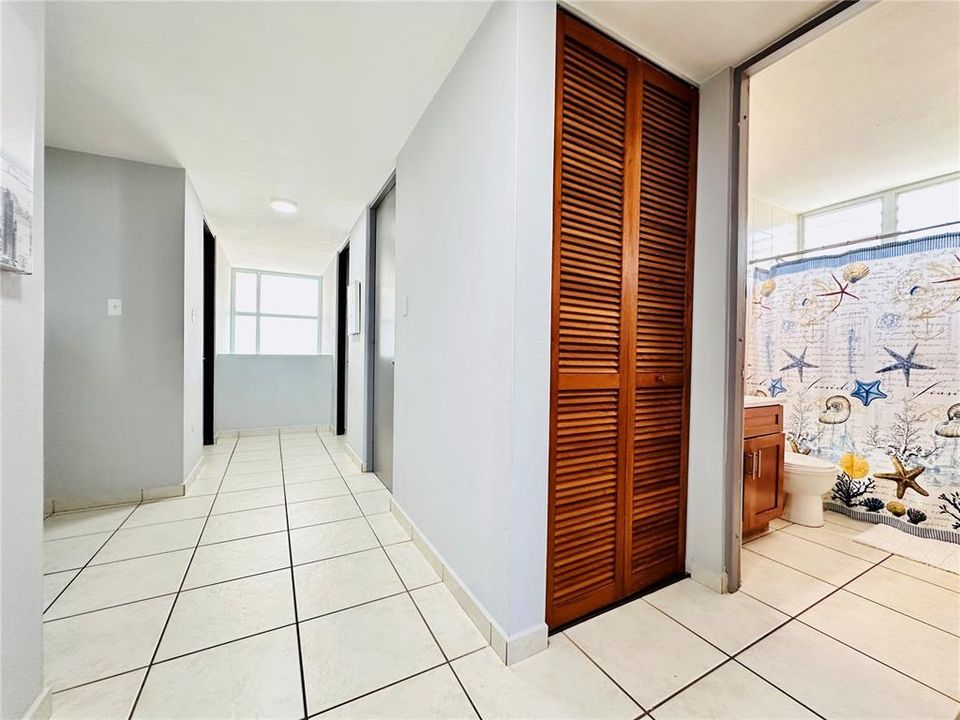 For Sale: $409,000 (4 beds, 2 baths, 2475 Square Feet)