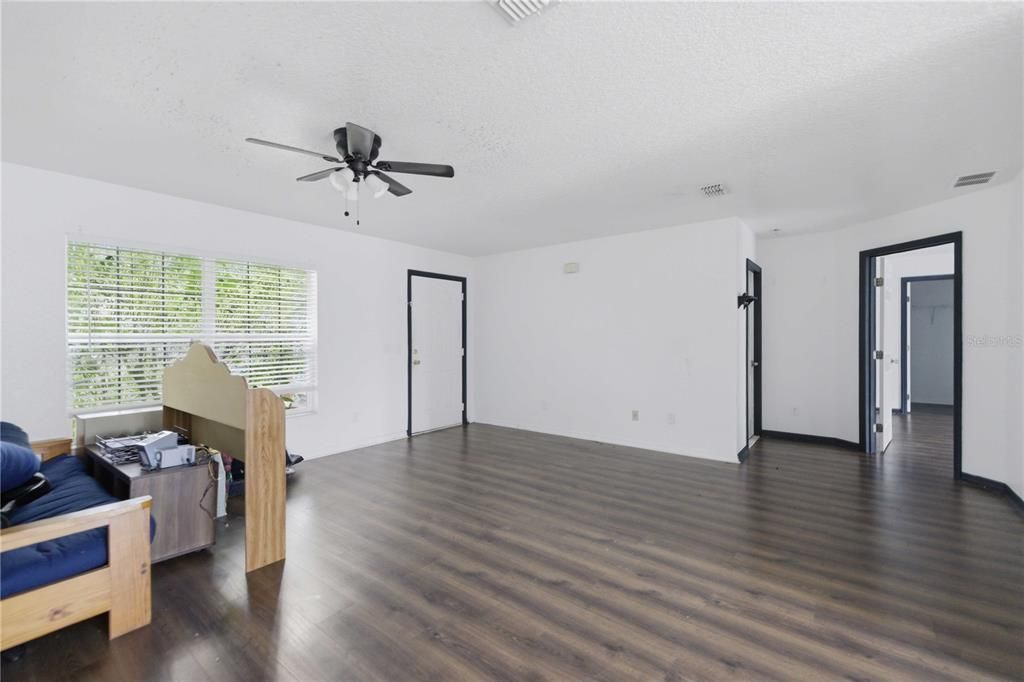 En Venta: $200,000 (3 camas, 2 baños, 1370 Pies cuadrados)