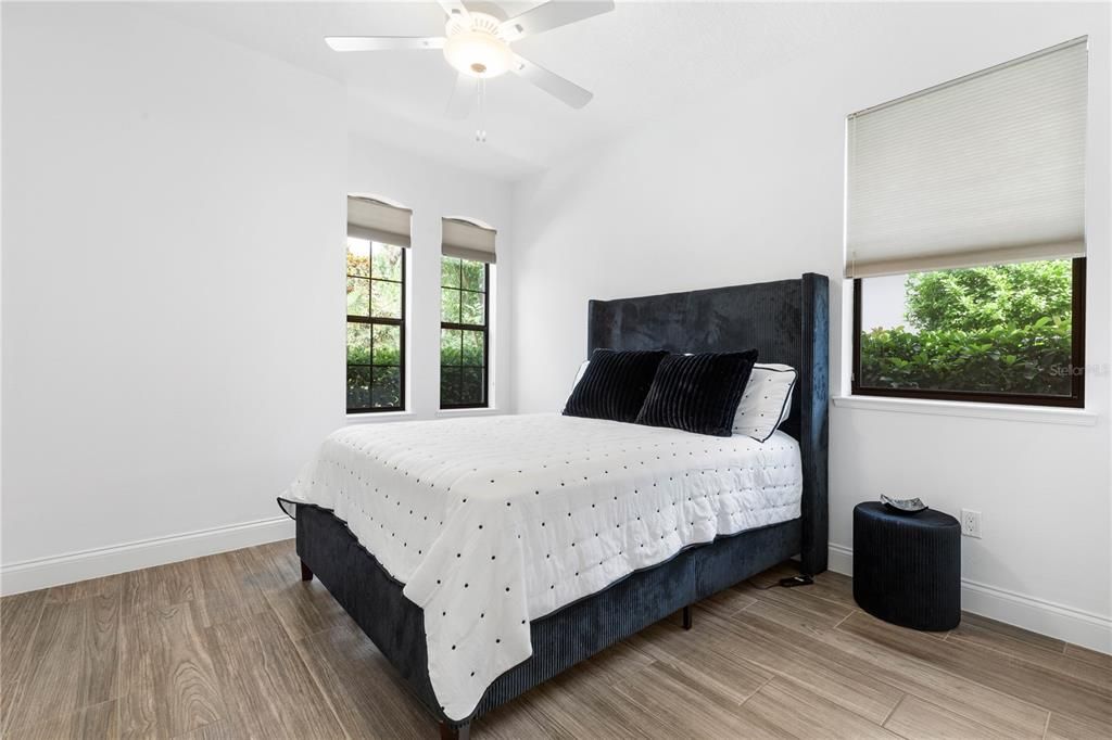 Activo con contrato: $1,195,000 (3 camas, 3 baños, 2989 Pies cuadrados)