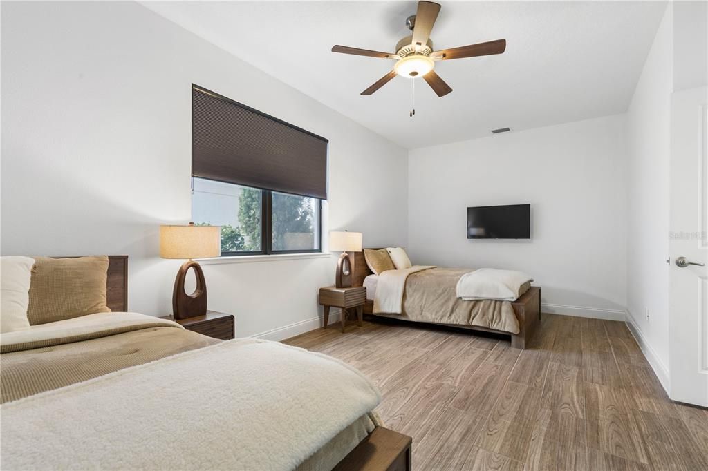 Activo con contrato: $1,195,000 (3 camas, 3 baños, 2989 Pies cuadrados)