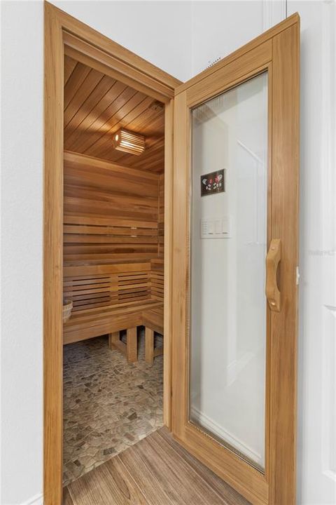 Activo con contrato: $1,195,000 (3 camas, 3 baños, 2989 Pies cuadrados)