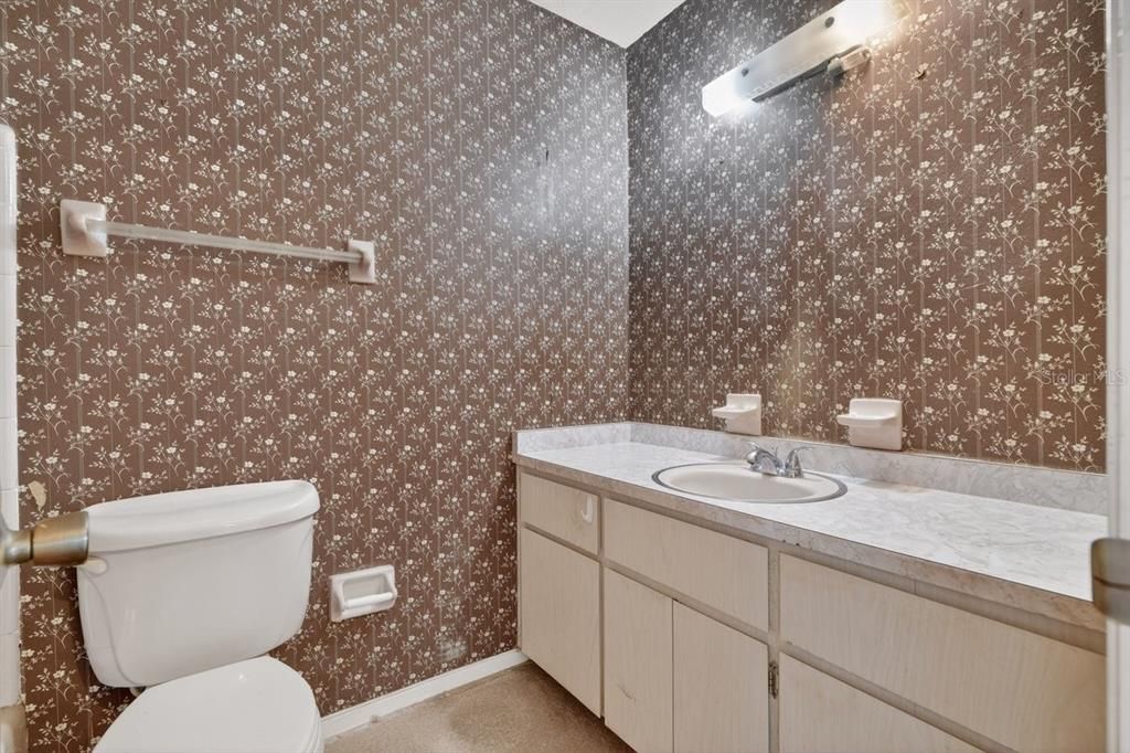 На продажу: $330,000 (3 спален, 2 ванн, 1690 Квадратных фут)