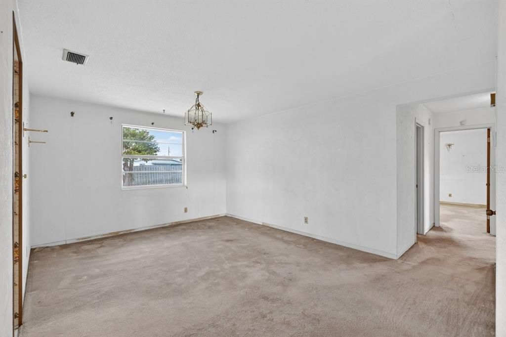 На продажу: $330,000 (3 спален, 2 ванн, 1690 Квадратных фут)