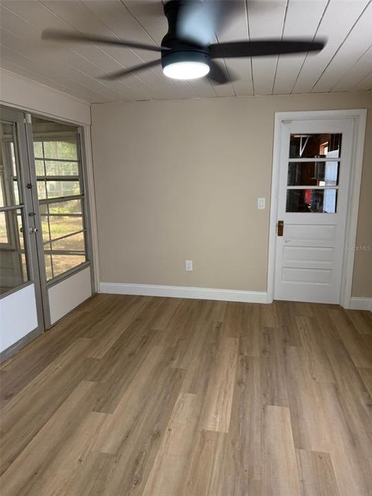 For Rent: $3,500 (2 beds, 1 baths, 826 Square Feet)