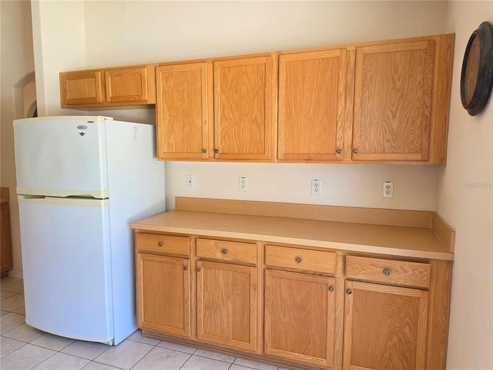 Active With Contract: $269,900 (3 beds, 2 baths, 1614 Square Feet)
