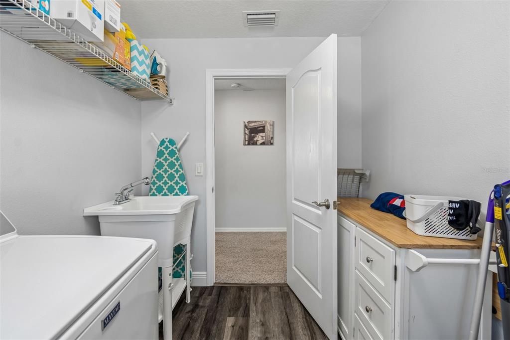 For Sale: $600,000 (5 beds, 3 baths, 3440 Square Feet)