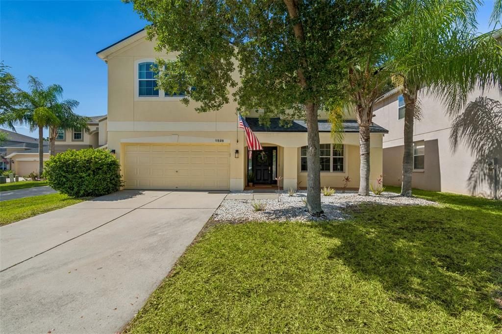 For Sale: $600,000 (5 beds, 3 baths, 3440 Square Feet)