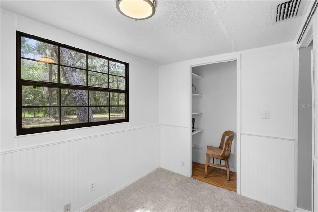 For Sale: $259,900 (3 beds, 2 baths, 1312 Square Feet)