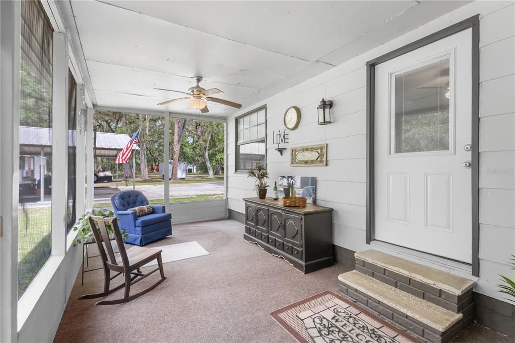 For Sale: $259,900 (3 beds, 2 baths, 1312 Square Feet)