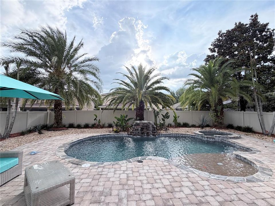 For Sale: $895,000 (4 beds, 2 baths, 2648 Square Feet)