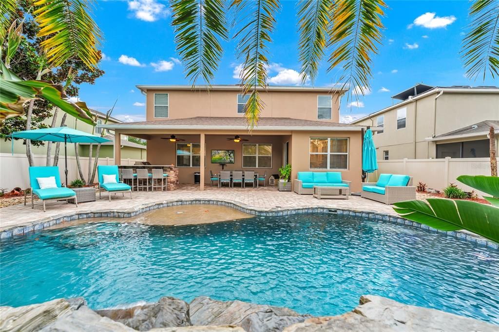 For Sale: $849,900 (4 beds, 2 baths, 2648 Square Feet)