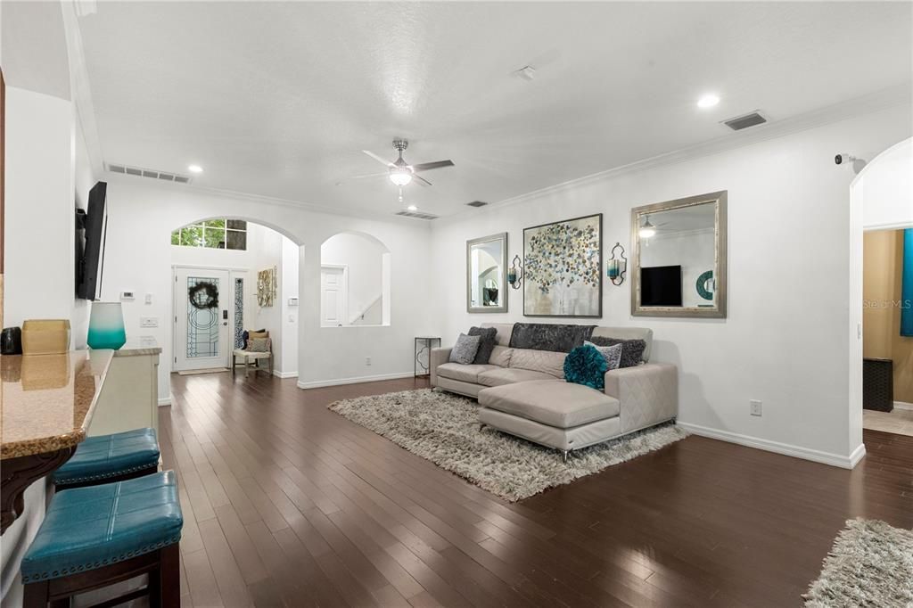 На продажу: $549,999 (5 спален, 3 ванн, 3406 Квадратных фут)