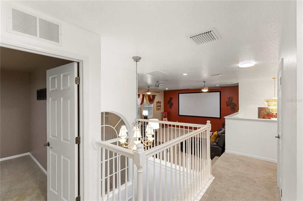 На продажу: $549,999 (5 спален, 3 ванн, 3406 Квадратных фут)