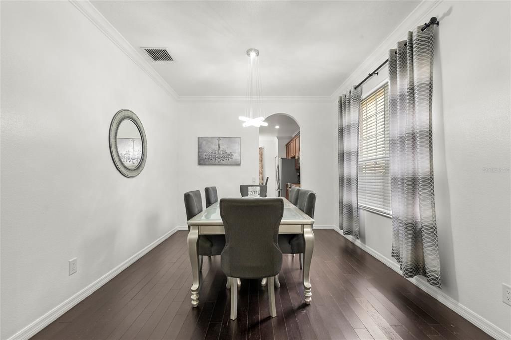 На продажу: $549,999 (5 спален, 3 ванн, 3406 Квадратных фут)