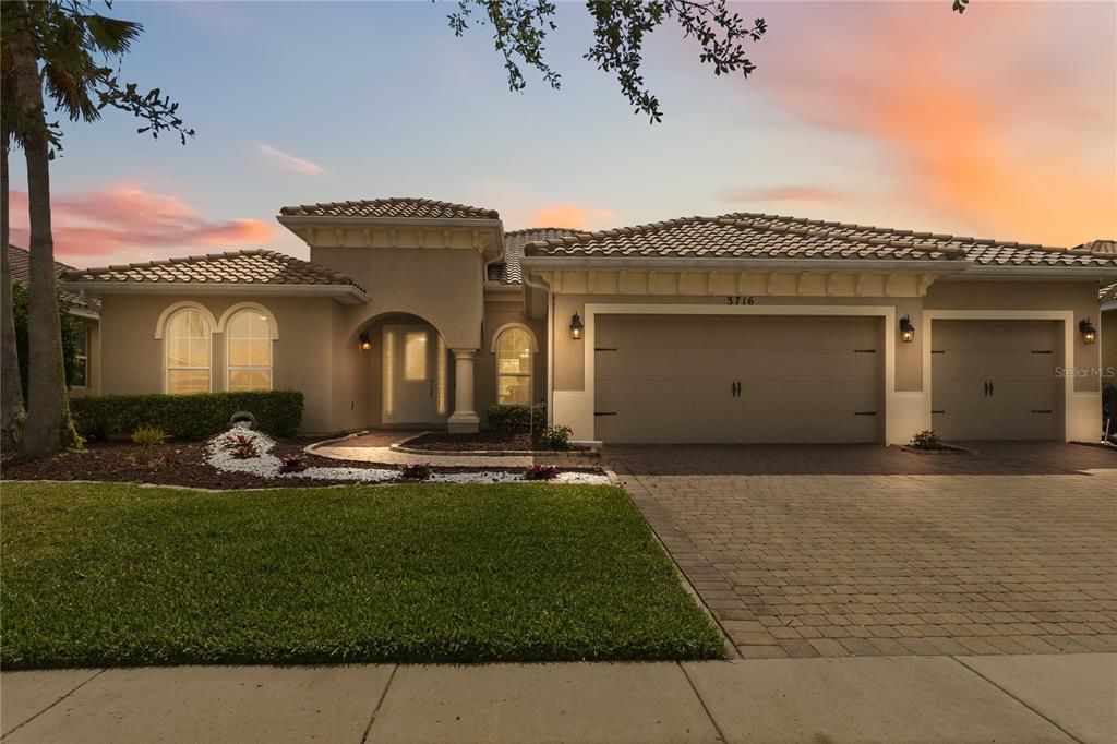 For Sale: $504,900 (3 beds, 3 baths, 2750 Square Feet)