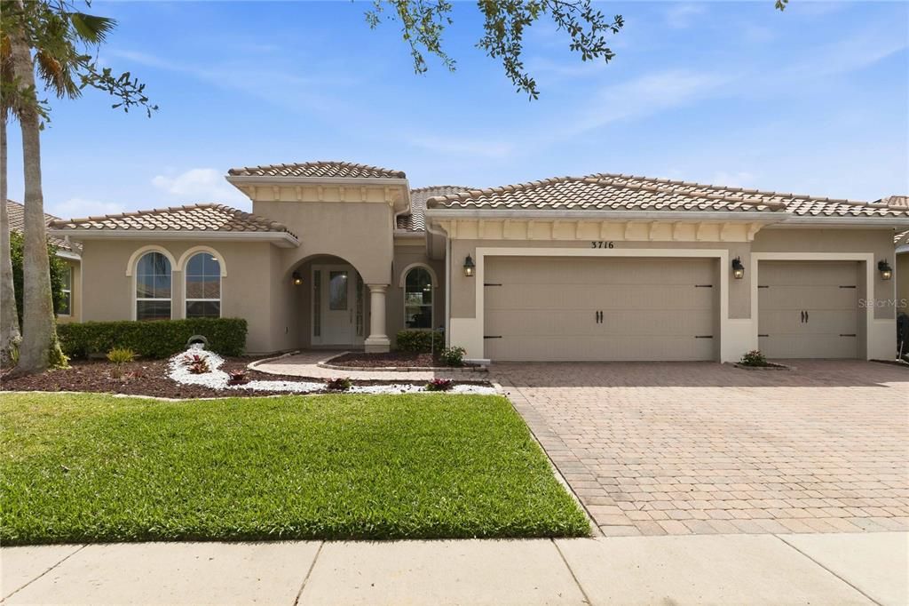 For Sale: $504,900 (3 beds, 3 baths, 2750 Square Feet)
