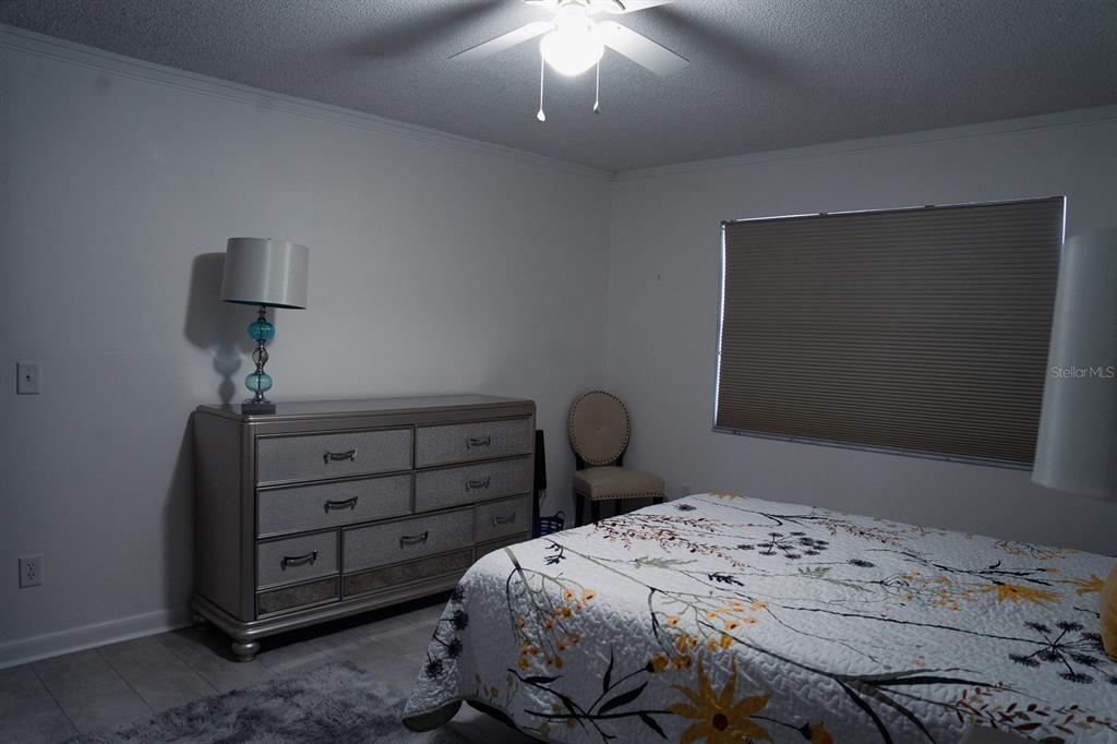 For Sale: $90,000 (1 beds, 1 baths, 703 Square Feet)