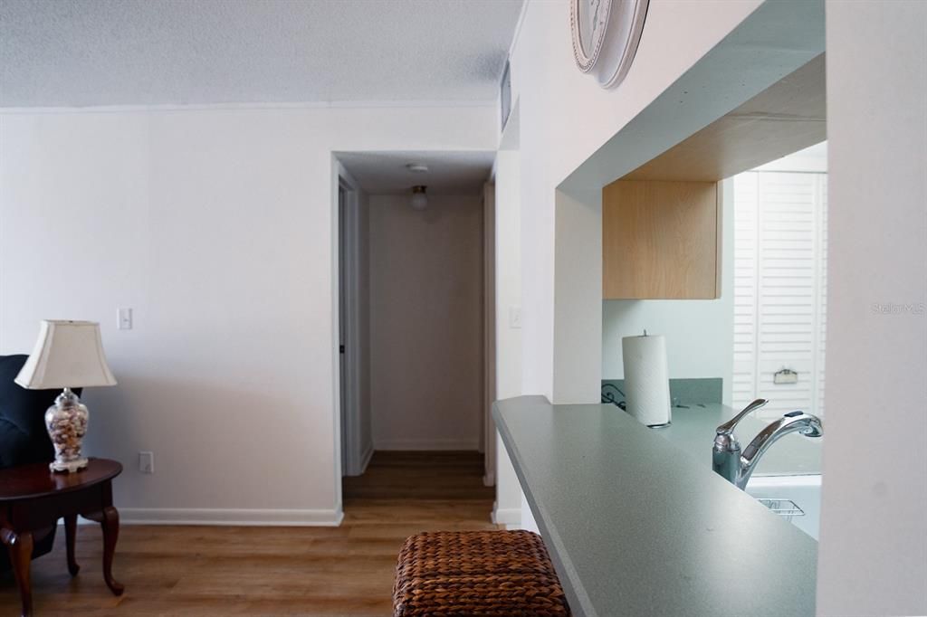 For Sale: $90,000 (1 beds, 1 baths, 703 Square Feet)