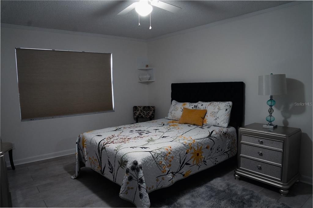 For Sale: $90,000 (1 beds, 1 baths, 703 Square Feet)