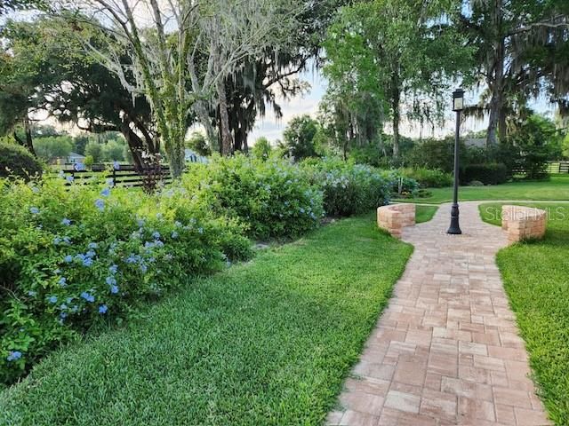 En Venta: $910,000 (4 camas, 2 baños, 2816 Pies cuadrados)