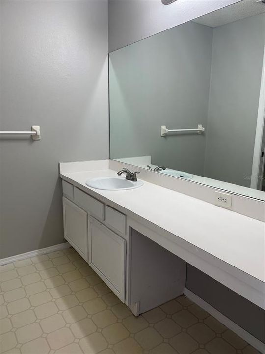 En Venta: $307,000 (3 camas, 2 baños, 1313 Pies cuadrados)