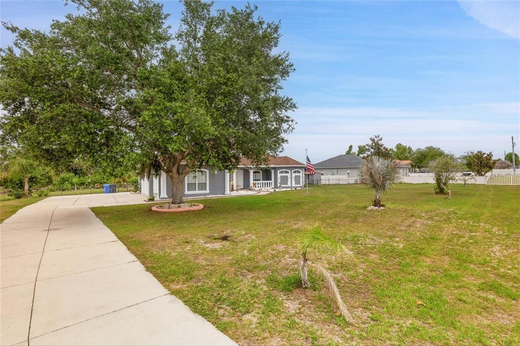 For Sale: $635,000 (4 beds, 2 baths, 2570 Square Feet)