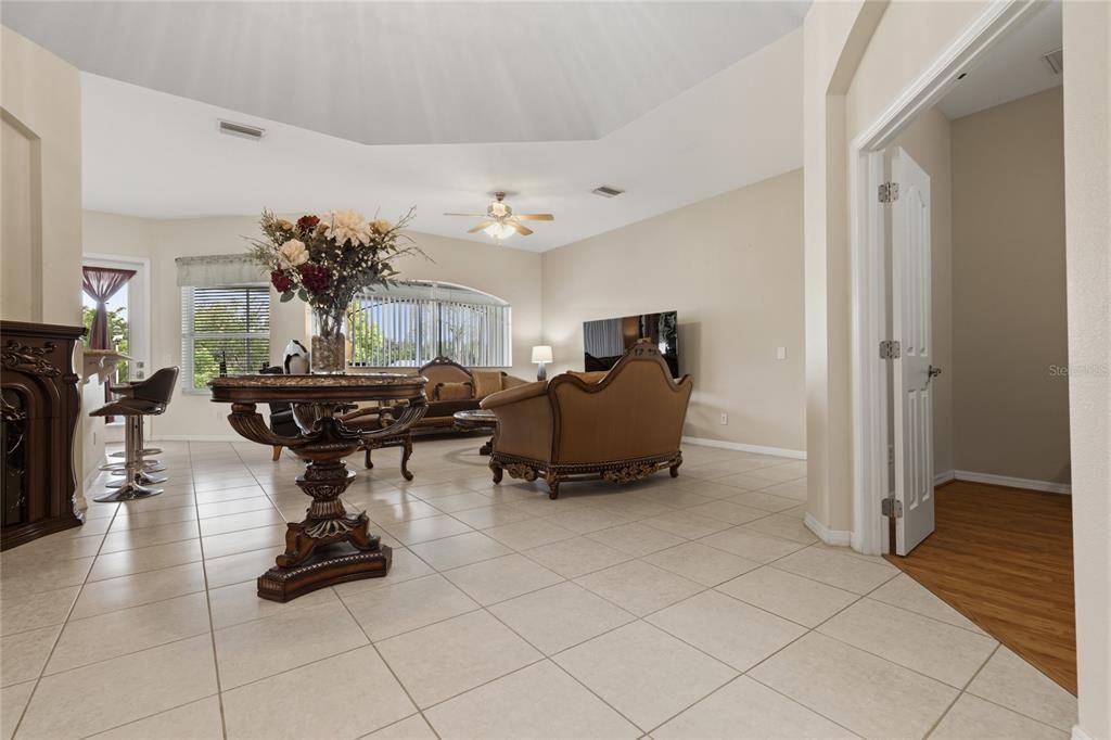 For Sale: $635,000 (4 beds, 2 baths, 2570 Square Feet)