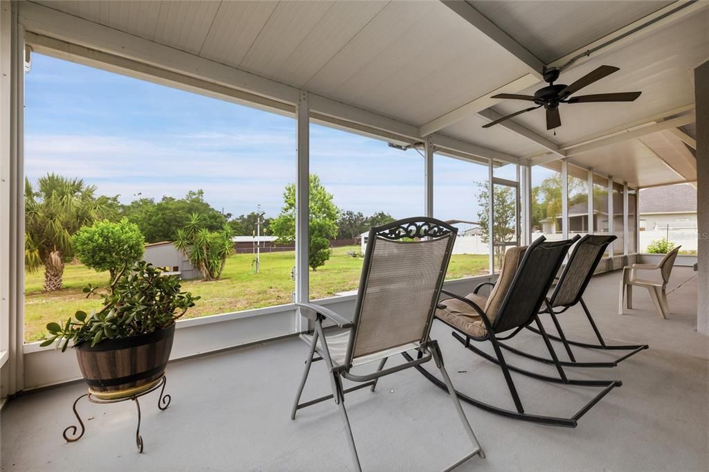 For Sale: $635,000 (4 beds, 2 baths, 2570 Square Feet)