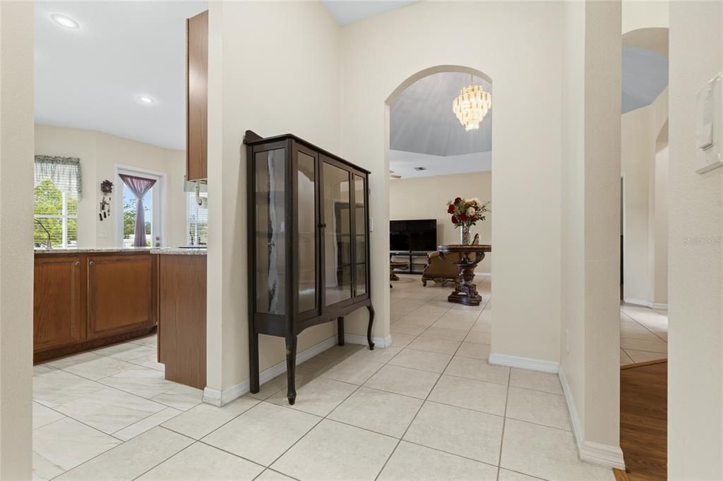 For Sale: $635,000 (4 beds, 2 baths, 2570 Square Feet)