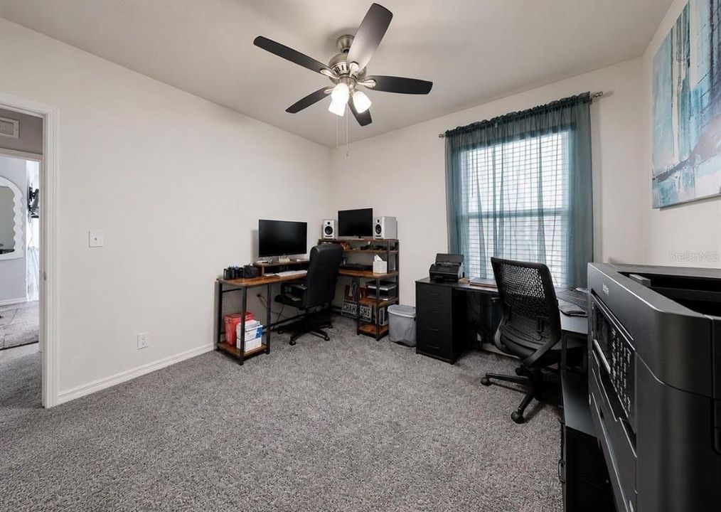 For Sale: $449,900 (4 beds, 2 baths, 1846 Square Feet)