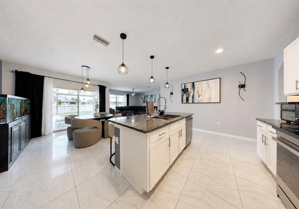 For Sale: $449,900 (4 beds, 2 baths, 1846 Square Feet)