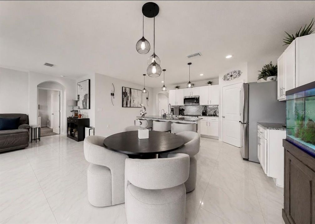 For Sale: $449,900 (4 beds, 2 baths, 1846 Square Feet)