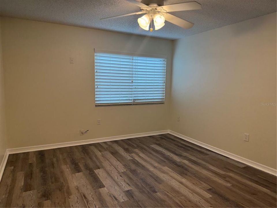 出租: $1,700 (2 贝兹, 2 浴室, 1252 平方英尺)