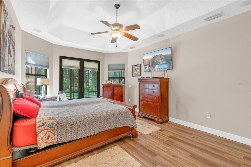 For Sale: $819,000 (4 beds, 2 baths, 2577 Square Feet)
