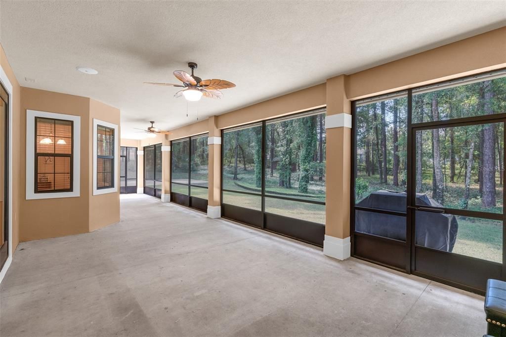 For Sale: $819,000 (4 beds, 2 baths, 2577 Square Feet)