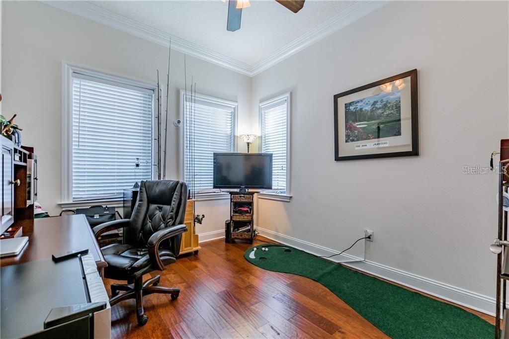 Active With Contract: $3,900 (3 beds, 2 baths, 1896 Square Feet)
