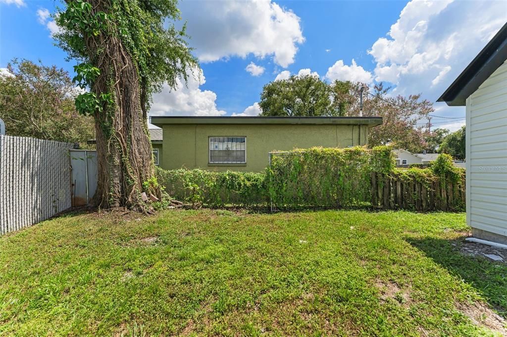 For Sale: $448,000 (4 beds, 0 baths, 1322 Square Feet)