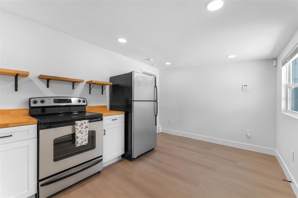 For Sale: $448,000 (4 beds, 0 baths, 1322 Square Feet)