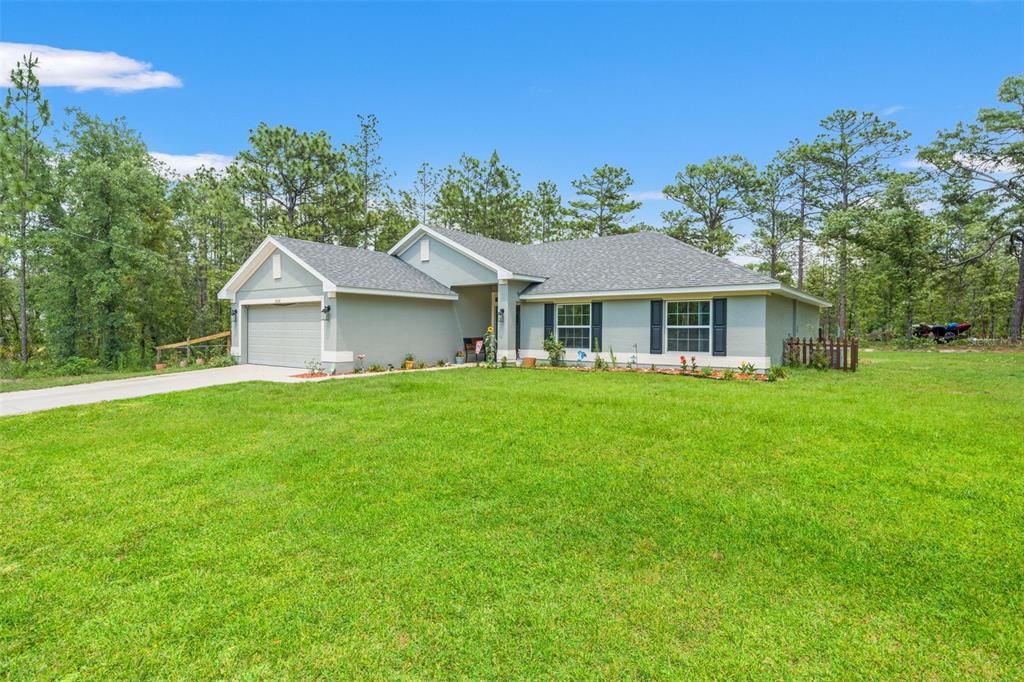 For Sale: $385,000 (4 beds, 2 baths, 1759 Square Feet)
