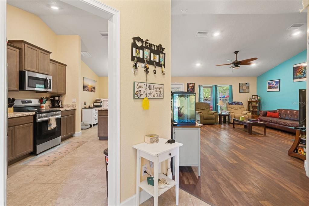 For Sale: $385,000 (4 beds, 2 baths, 1759 Square Feet)