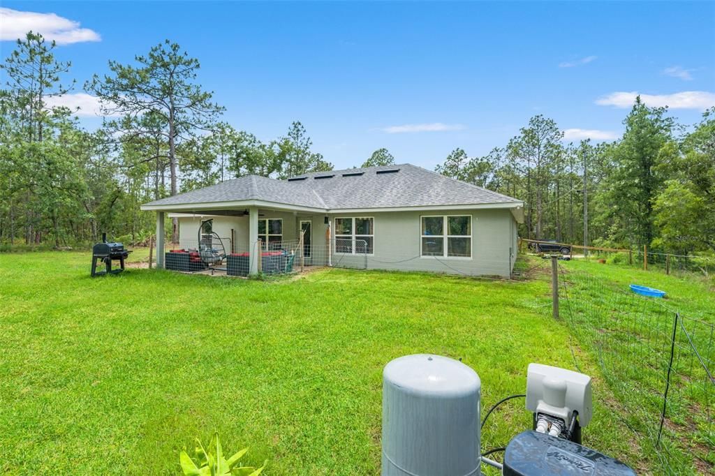 For Sale: $385,000 (4 beds, 2 baths, 1759 Square Feet)