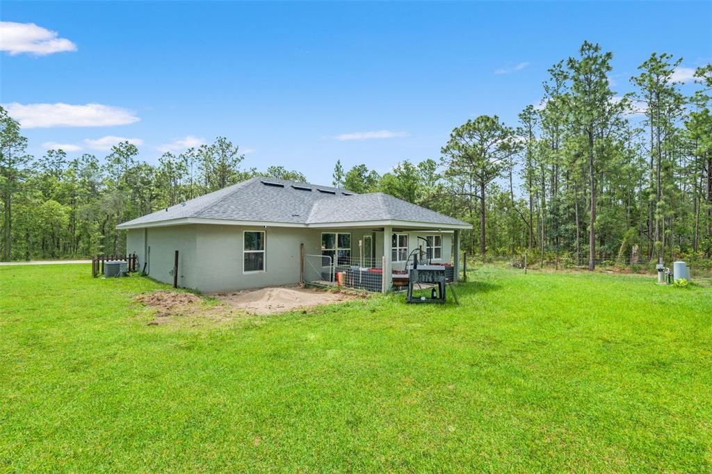 For Sale: $385,000 (4 beds, 2 baths, 1759 Square Feet)