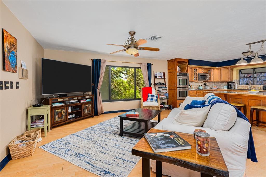 For Sale: $699,000 (4 beds, 4 baths, 2824 Square Feet)