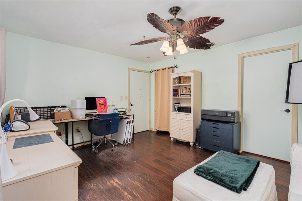 For Sale: $699,000 (4 beds, 4 baths, 2824 Square Feet)