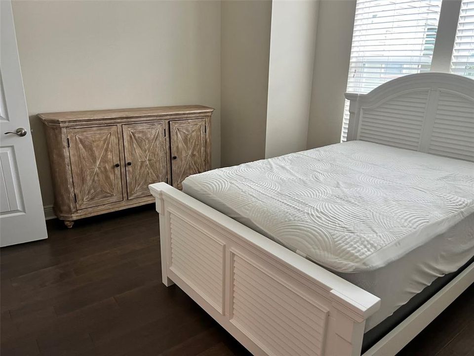 For Rent: $4,200 (3 beds, 2 baths, 1677 Square Feet)