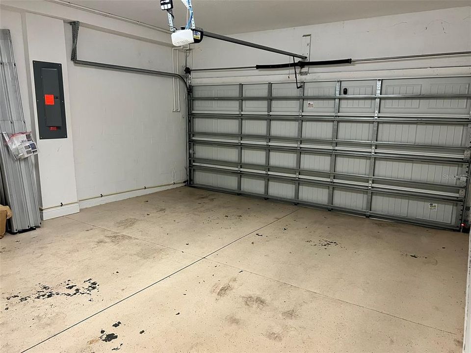 For Rent: $4,200 (3 beds, 2 baths, 1677 Square Feet)